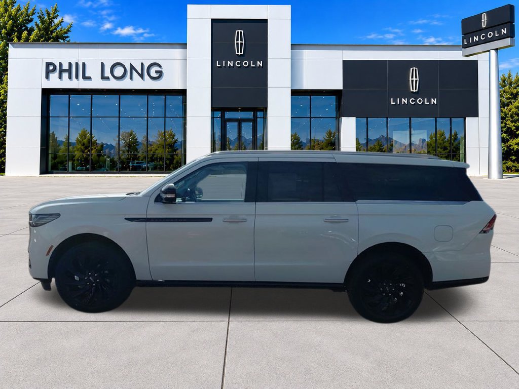 New 2026 Lincoln Navigator L Black Label AWD/4WD image 4