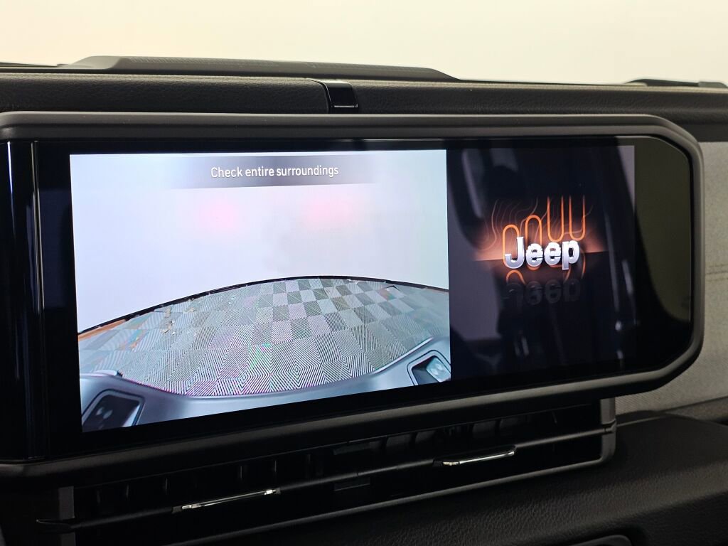 New 2025 Jeep Gladiator Sport image 21