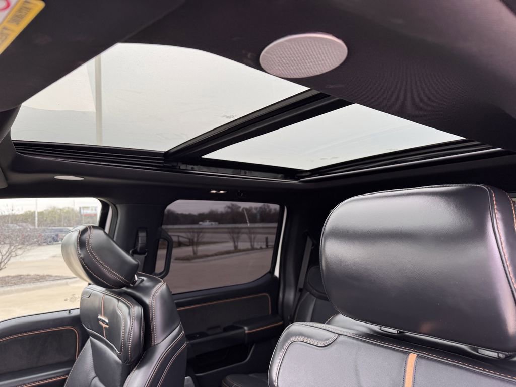 Used 2024 Ford F250 Platinum image 26