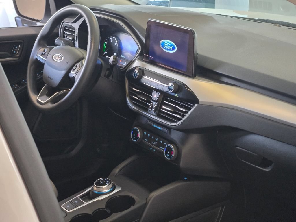 Used 2022 Ford Escape SE FWD image 7