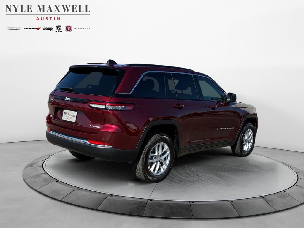 New 2026 Jeep Grand Cherokee Laredo AWD/4WD image 16