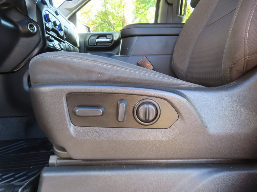 Used 2021 Chevrolet Silverado 1500 LT Trail Boss w/ Bed Protection Package image 6