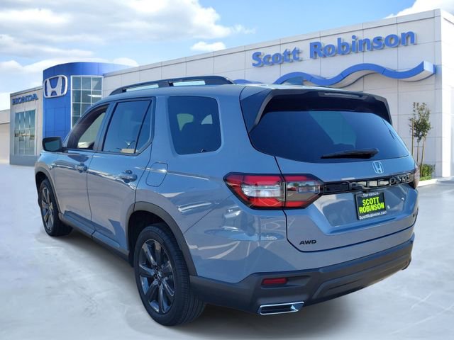 Certified 2025 Honda Pilot Sport image 3