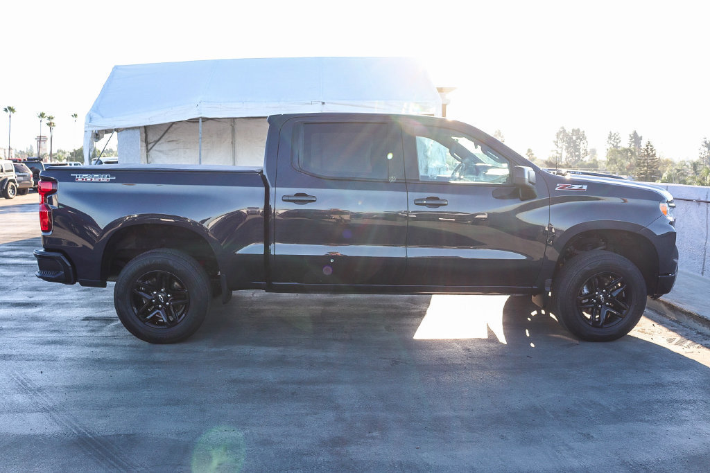 Used 2024 Chevrolet Silverado 1500 LT Trail Boss w/ Convenience Package II AWD/4WD image 13