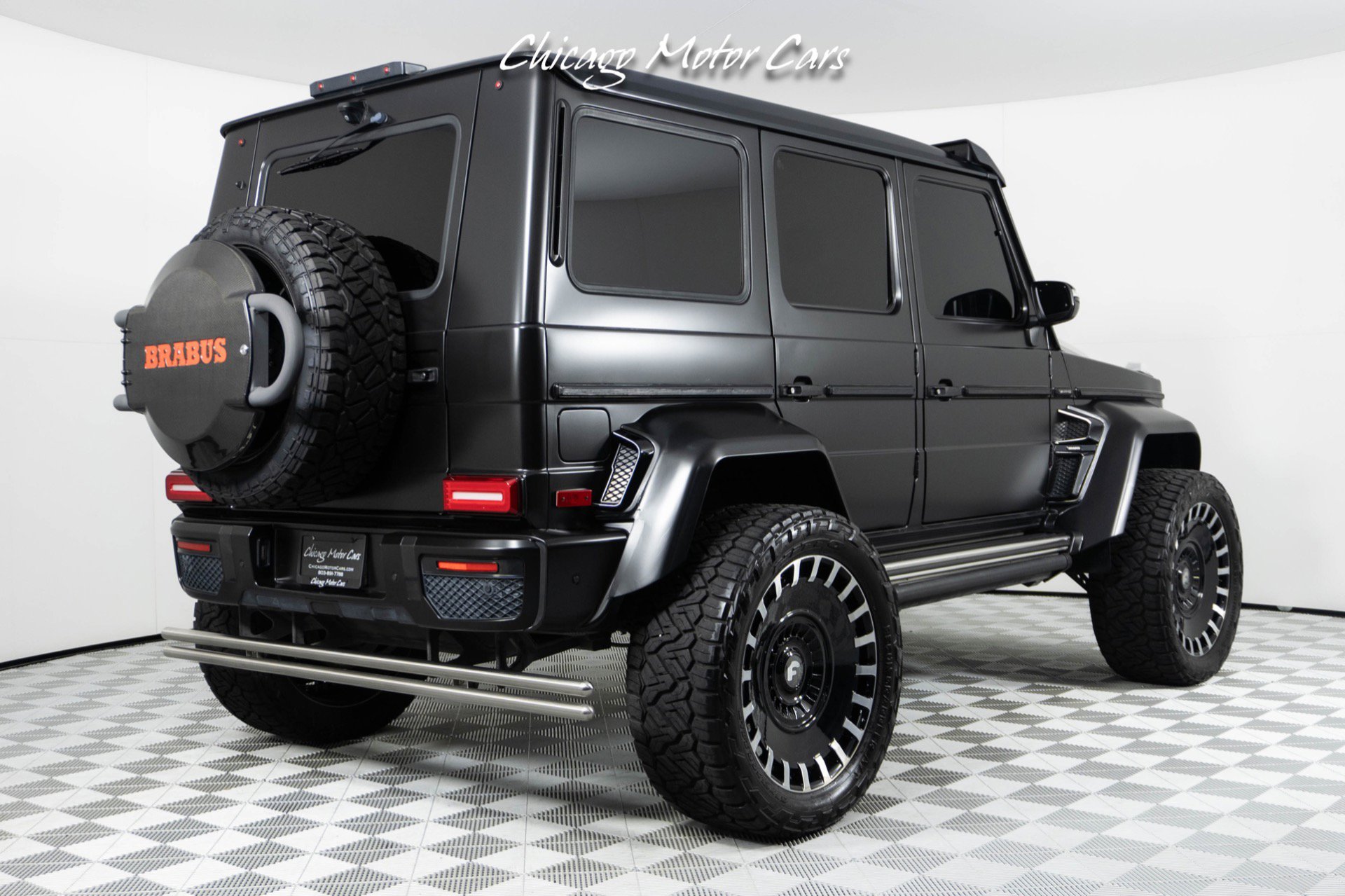 Used 2017 Mercedes-Benz G 550 Squared image 15