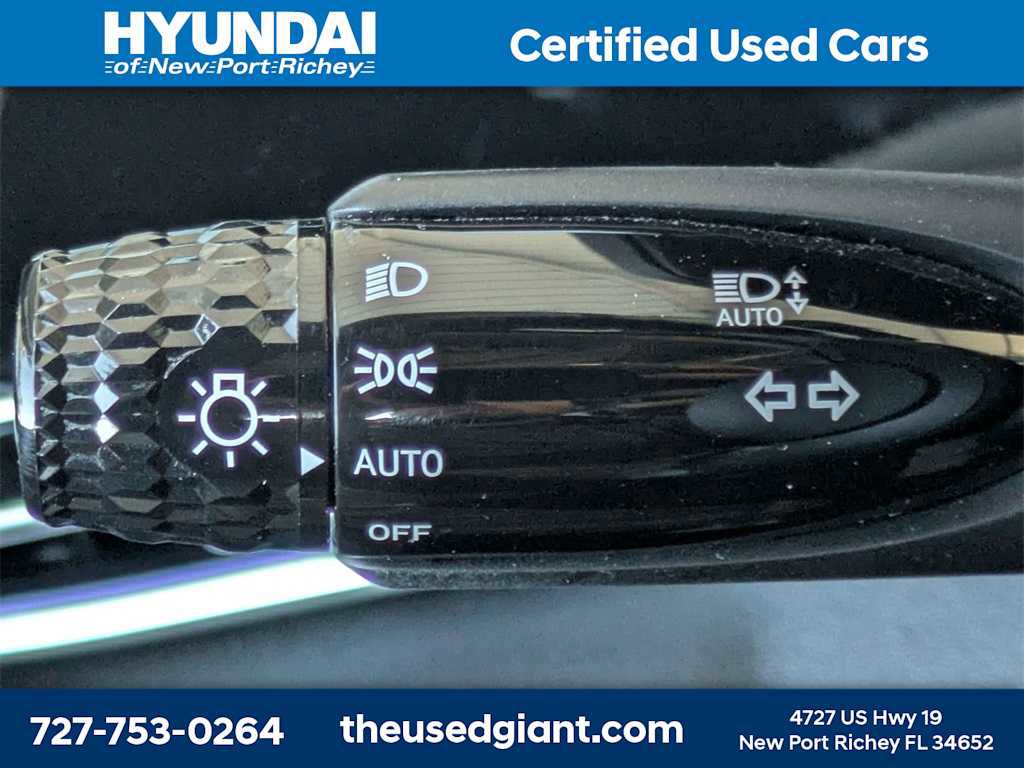 Certified 2025 Hyundai Elantra SEL image 31