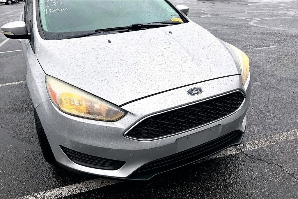 Used 2016 Ford Focus SE image 5