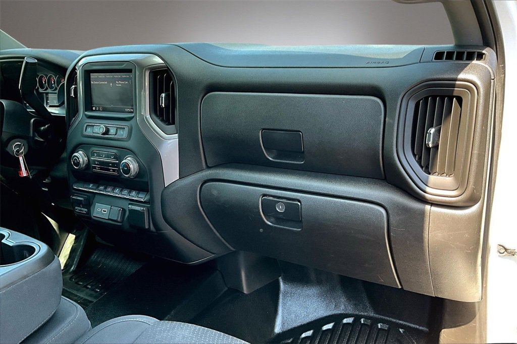 Used 2023 GMC Sierra 3500 Pro w/ Convenience Package image 26