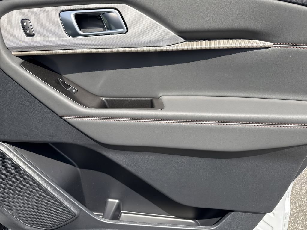 New 2026 Ford Explorer Active image 14