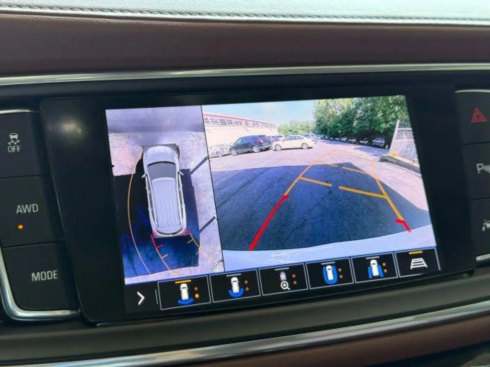 Used 2021 Buick Enclave Avenir w/ Avenir Technology Package image 39
