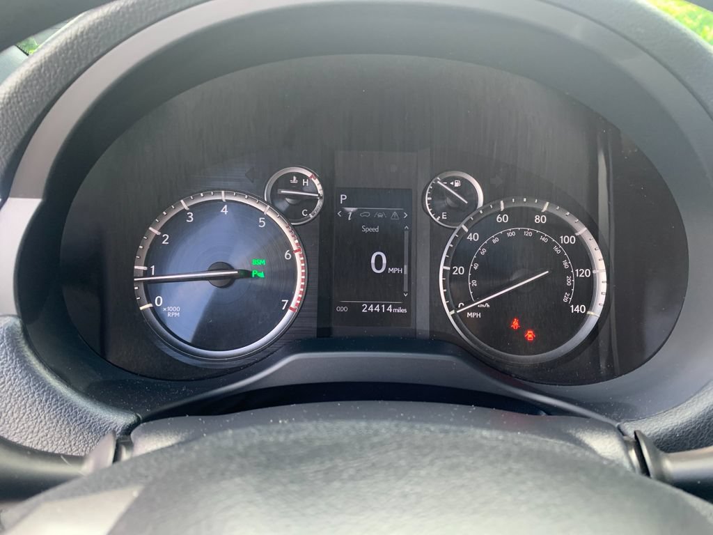 Used 2023 Lexus GX 460 w/ Black Line Special Edition AWD/4WD image 31