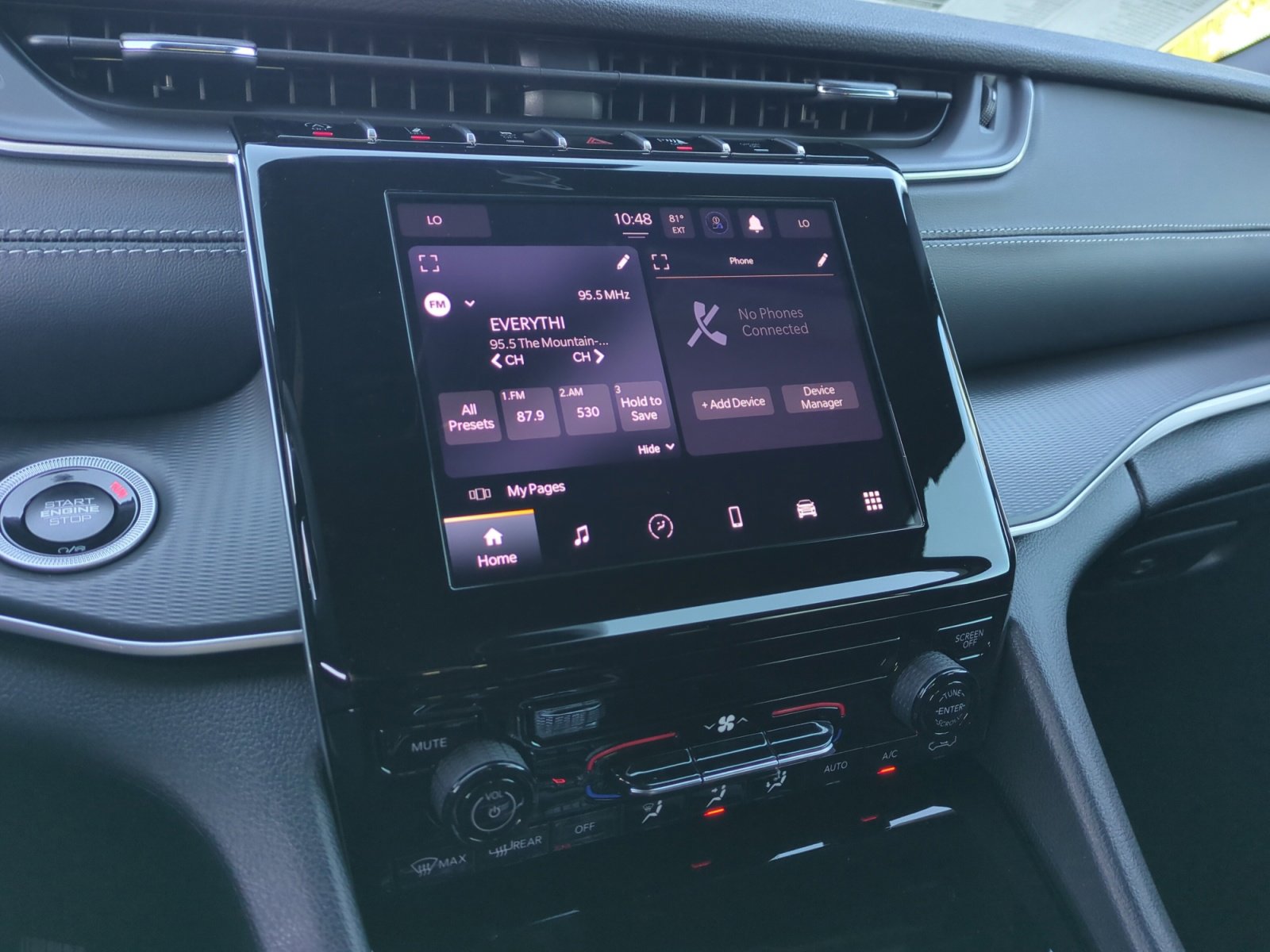 New 2025 Jeep Grand Cherokee Laredo image 12