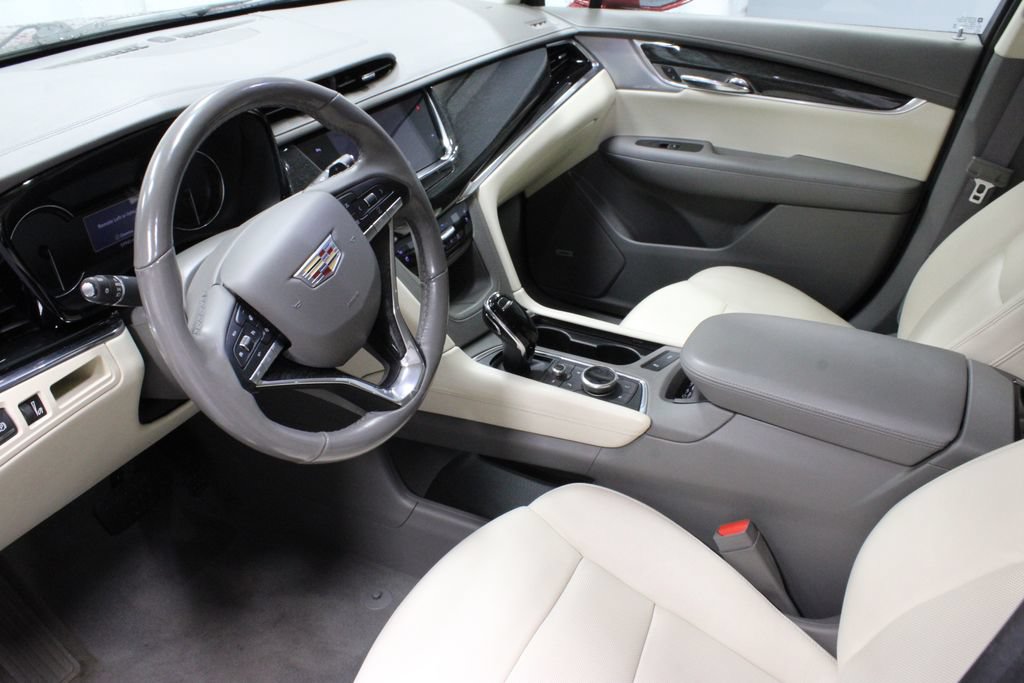 Used 2020 Cadillac XT6 Premium Luxury FWD image 22