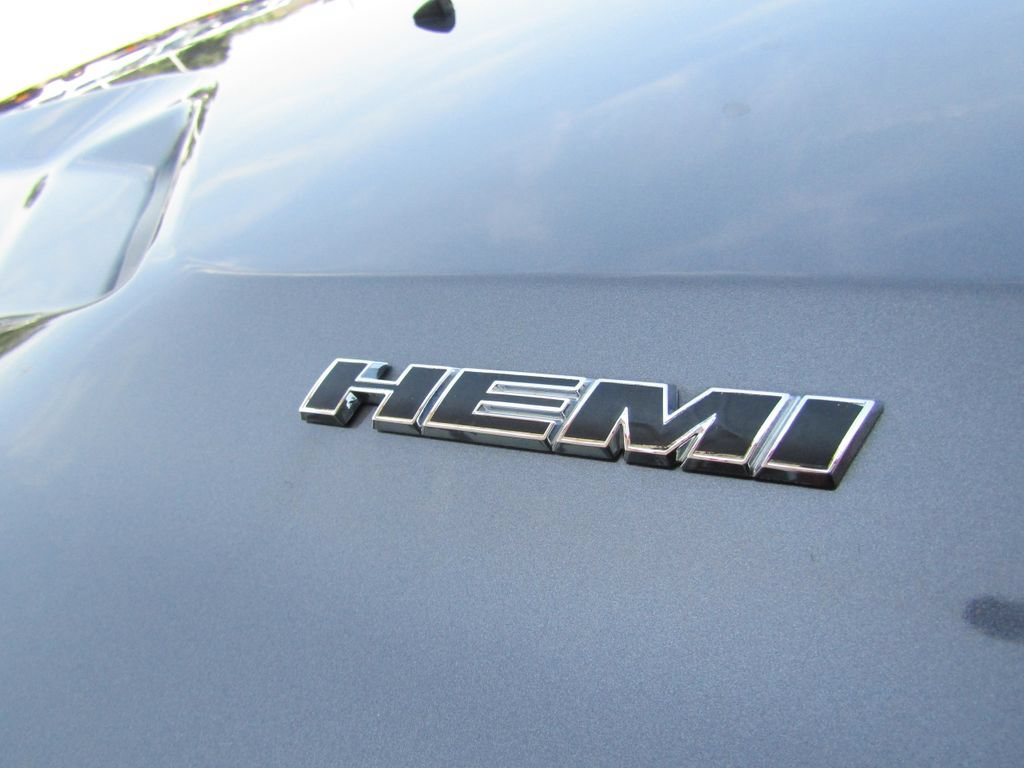 Used 2014 Dodge Challenger R/T RWD image 21