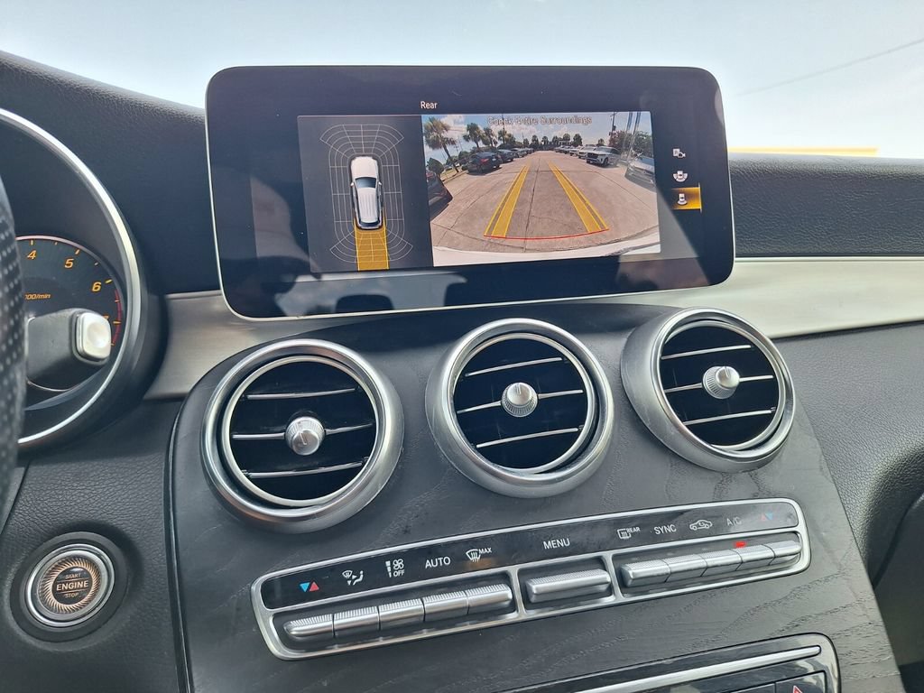 Used 2022 Mercedes-Benz GLC 300 image 16