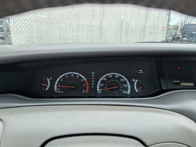 Used 2000 Toyota Avalon XLS FWD image 12