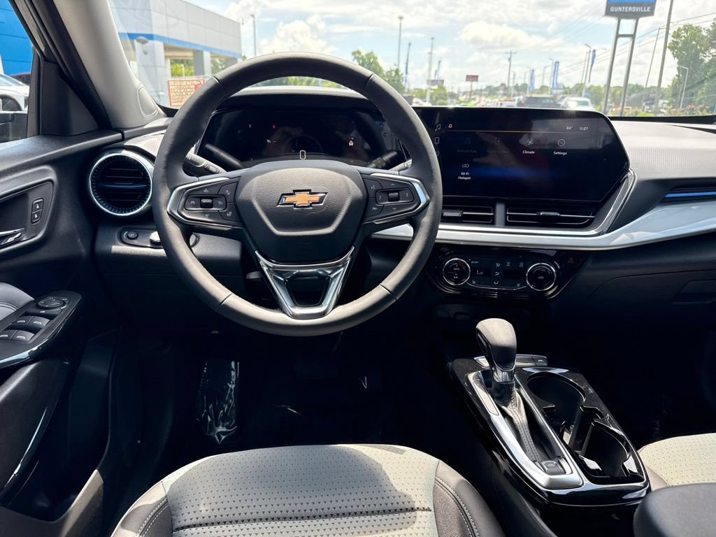 New 2026 Chevrolet Trax LT w/ LT Convenience Package FWD image 11