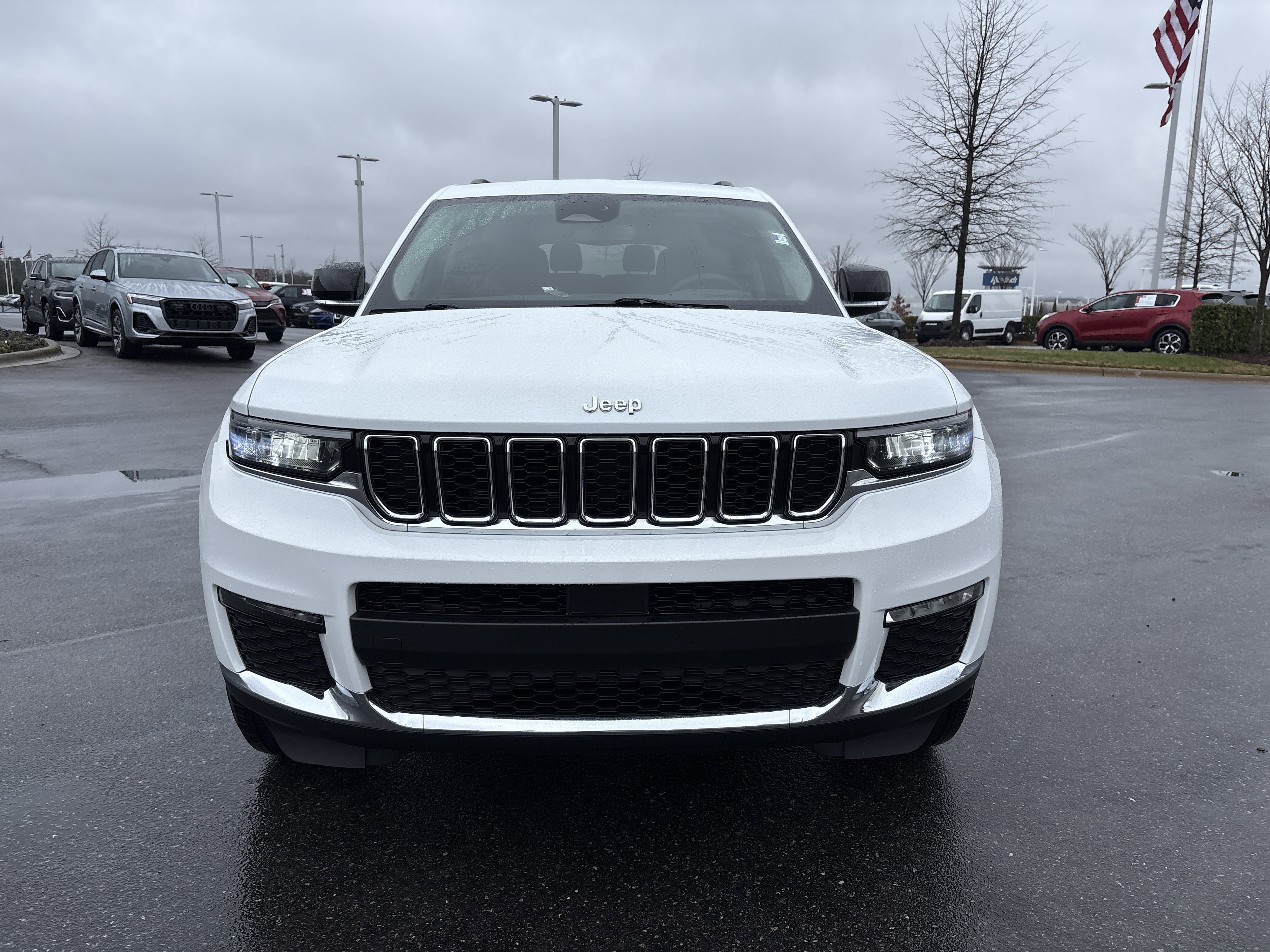 Certified 2023 Jeep Grand Cherokee L Limited image 3