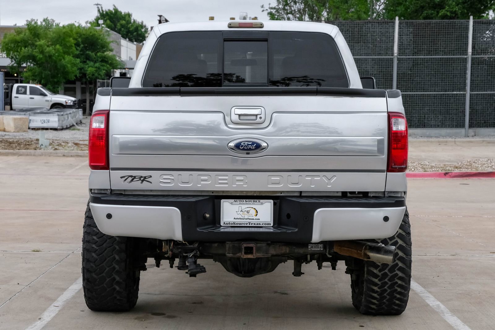 Used 2016 Ford F250 Platinum w/ FX4 Off-Road Package AWD/4WD image 10