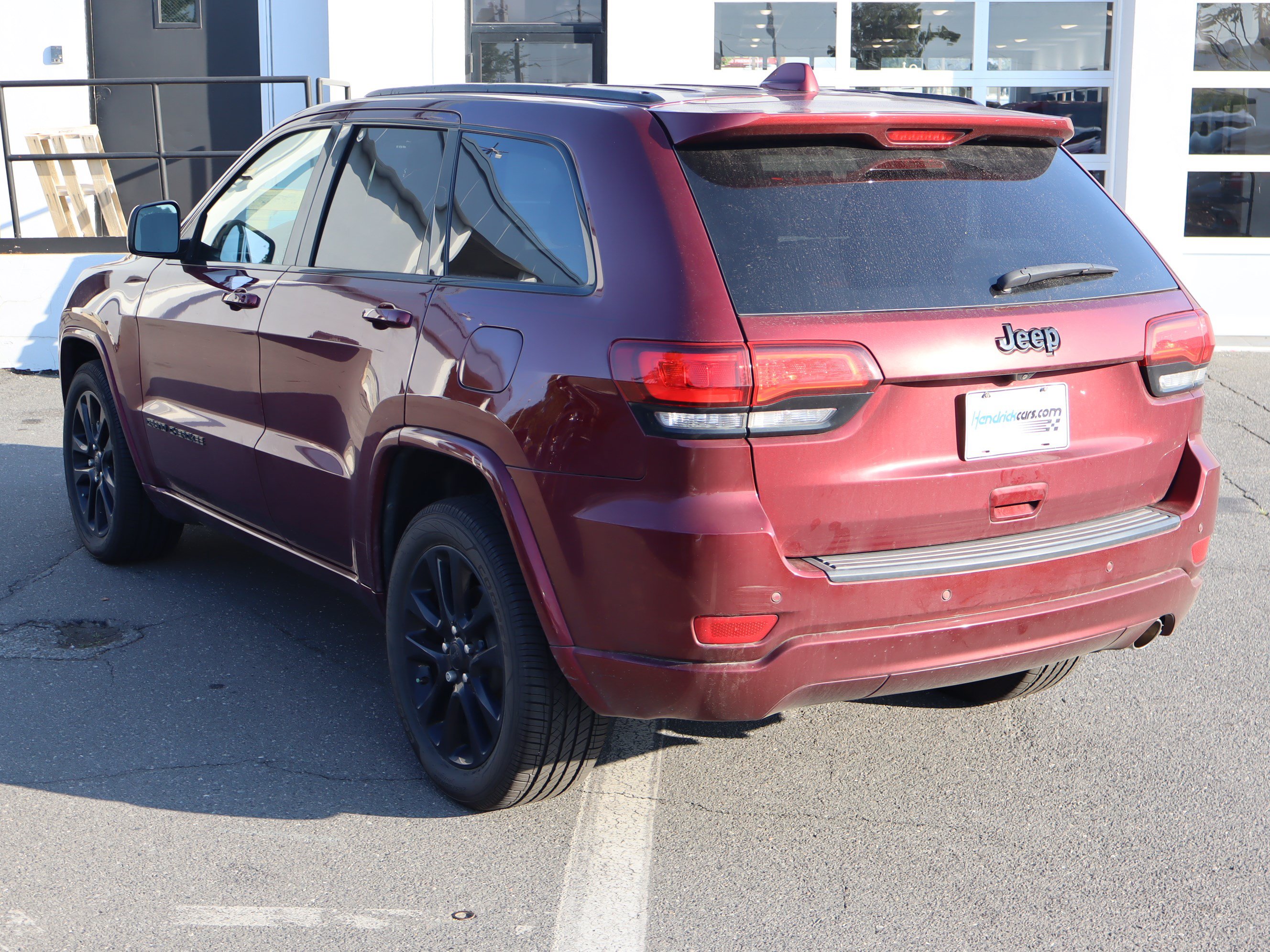 Used 2019 Jeep Grand Cherokee Altitude RWD image 19