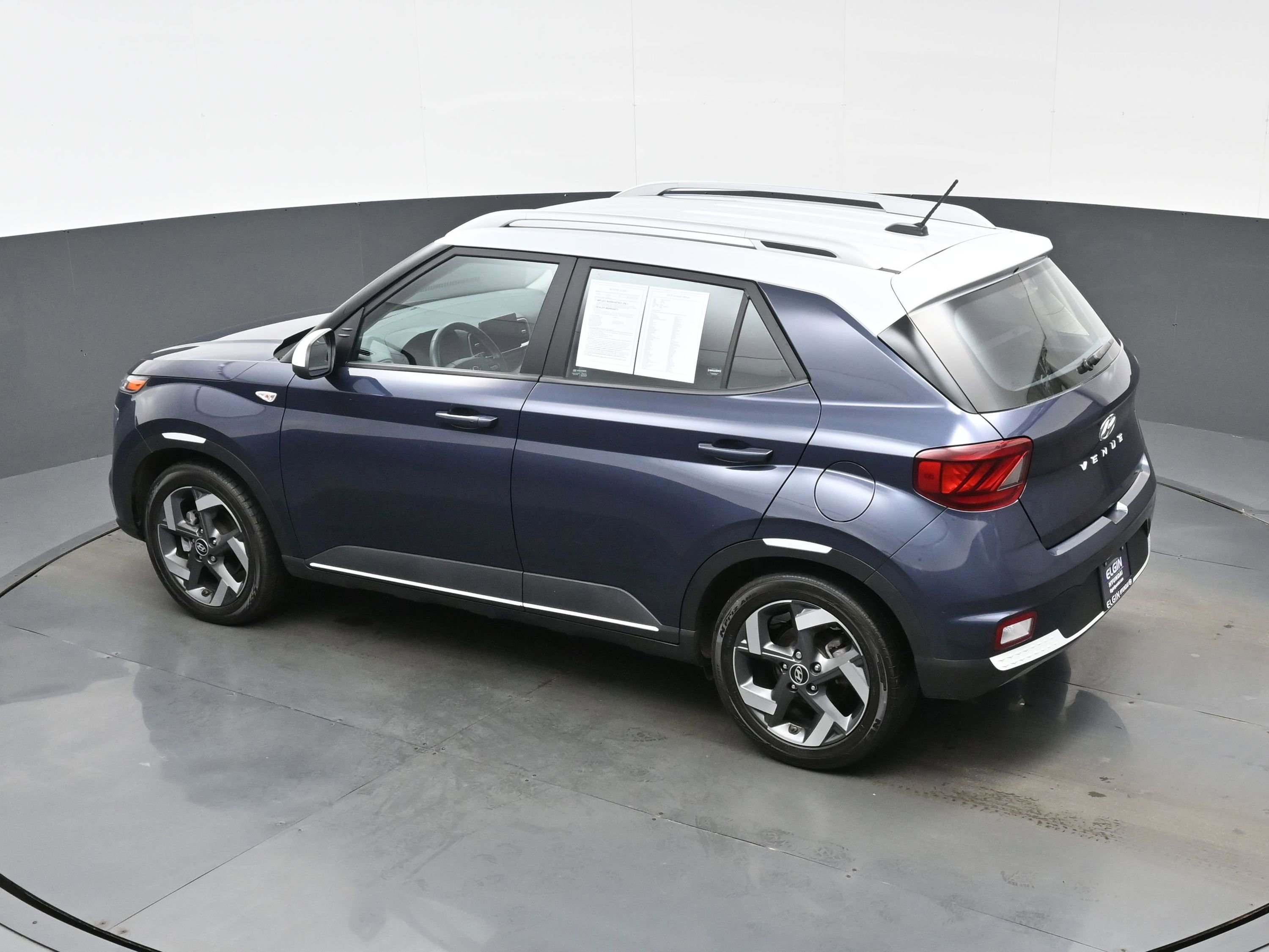 Used 2023 Hyundai Venue Limited w/ Cargo Package FWD image 35