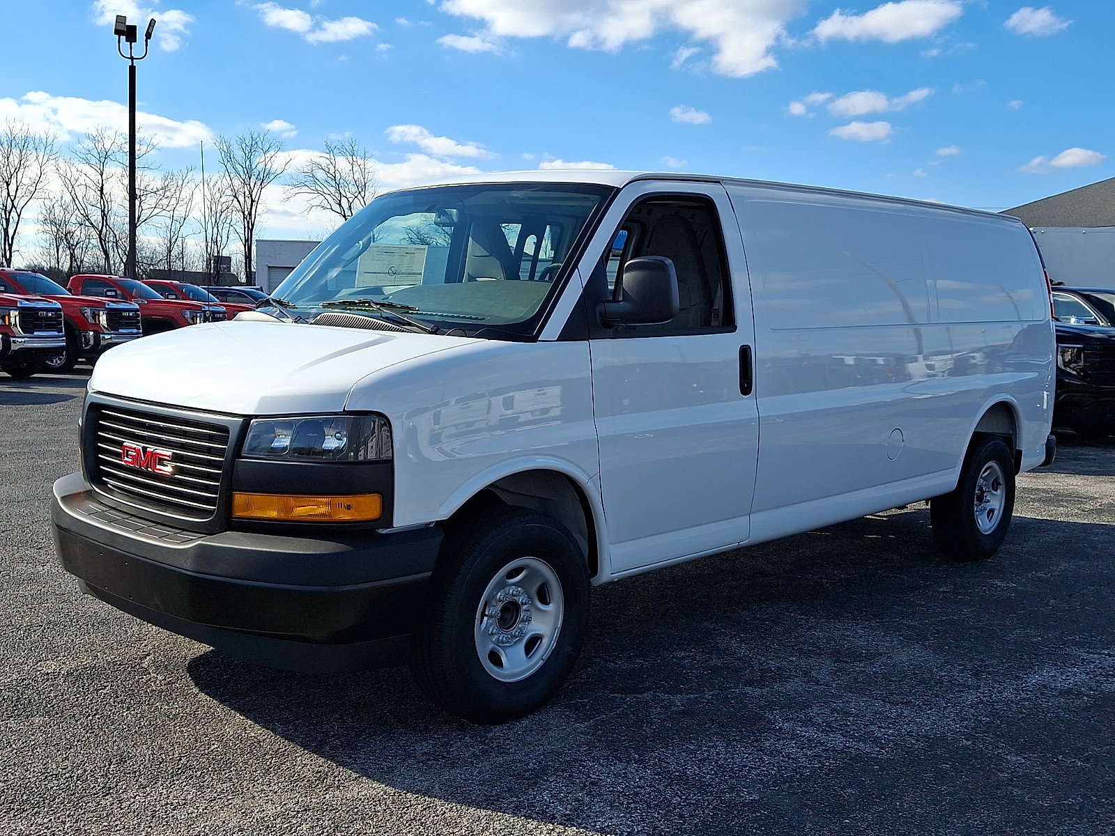 New 2026 GMC Savana 3500 3500 Extended Wheelbase, Work w/ Driver Convenience Package image 4