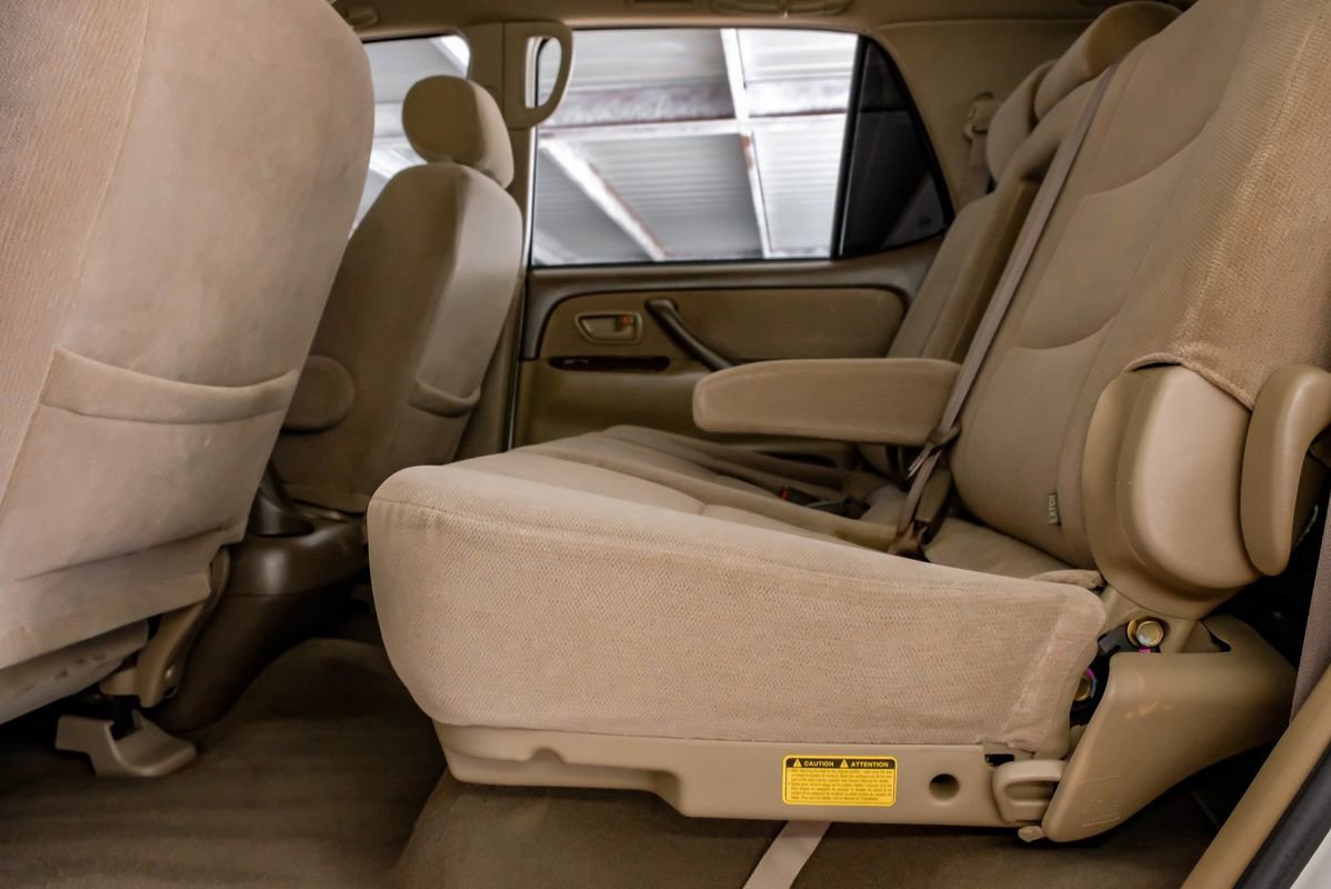 Used 2004 Toyota Sequoia SR5 image 37