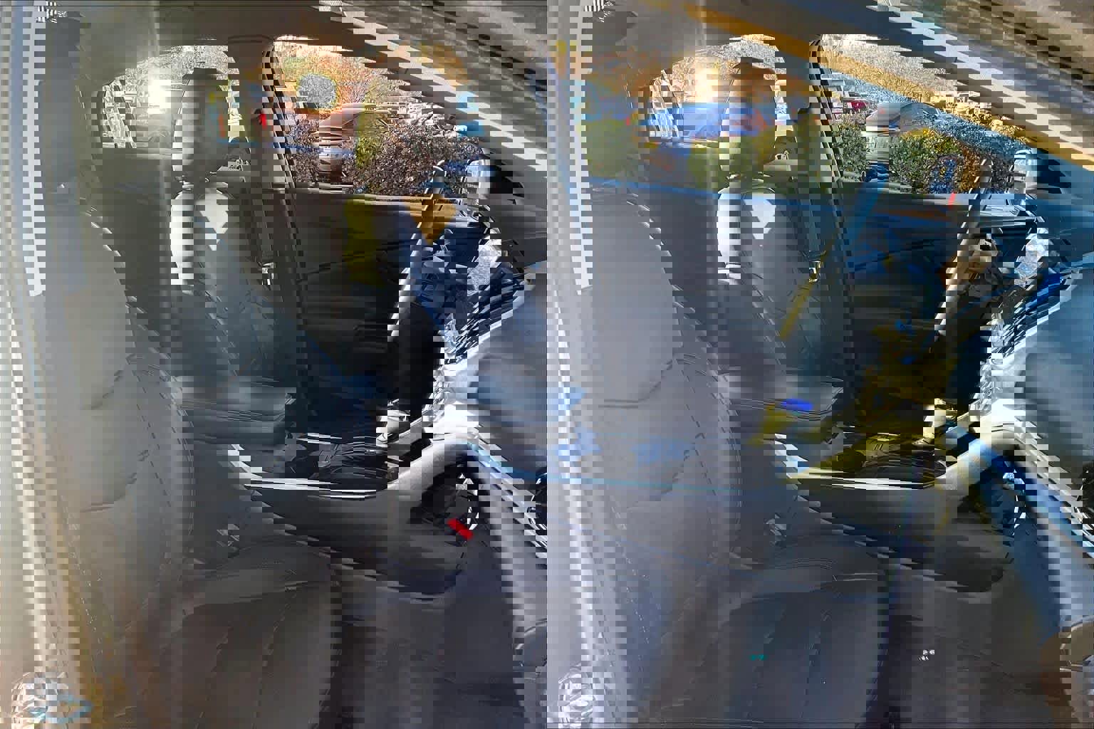 Used 2017 Chevrolet Volt LT w/ Comfort Package image 8