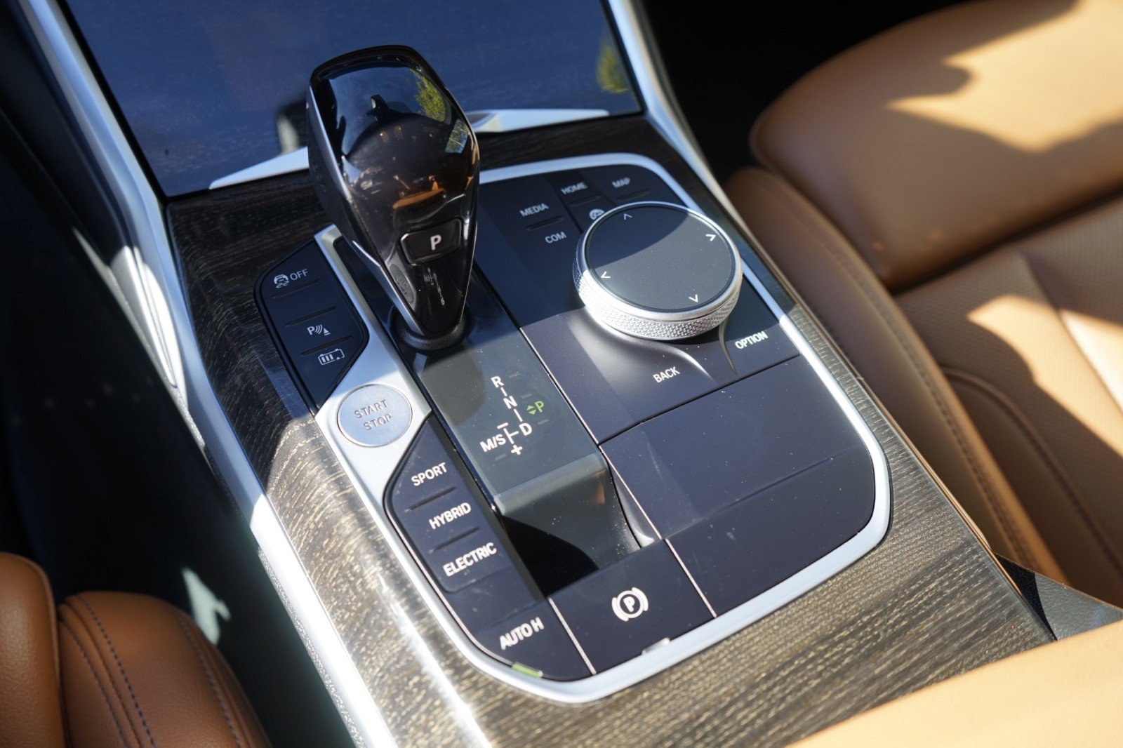 Used 2022 BMW 330e w/ M Sport Package image 22