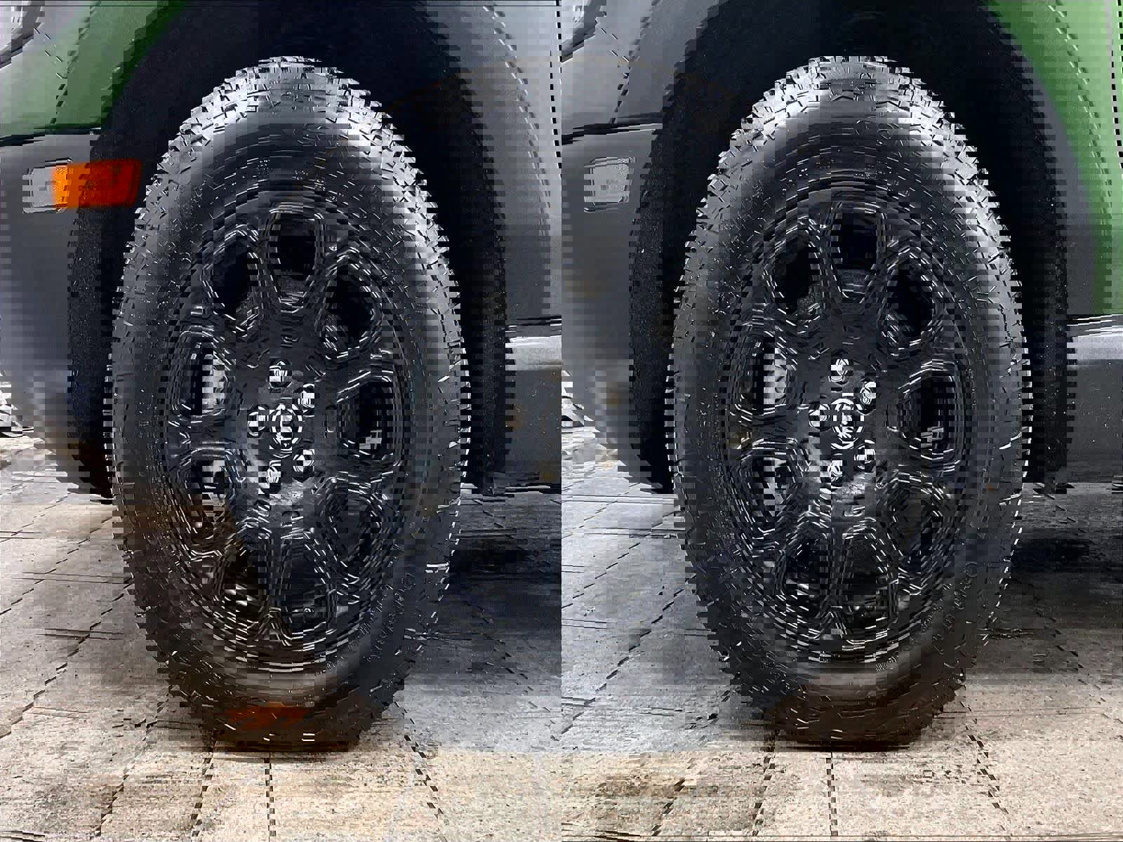 Used 2025 Ford Bronco Sport Badlands image 7