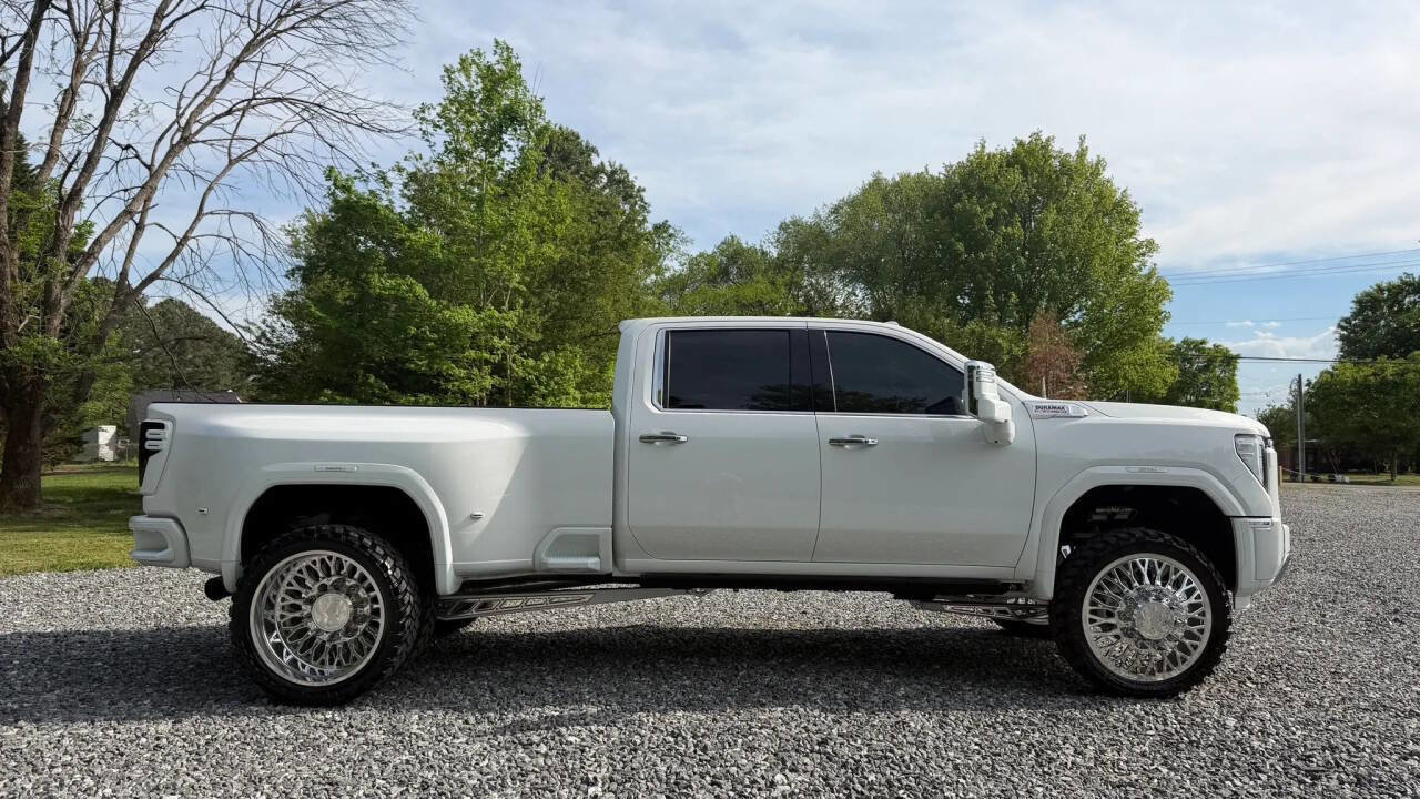 Used 2025 GMC Sierra 3500 Denali w/ Denali Reserve Package AWD/4WD image 9