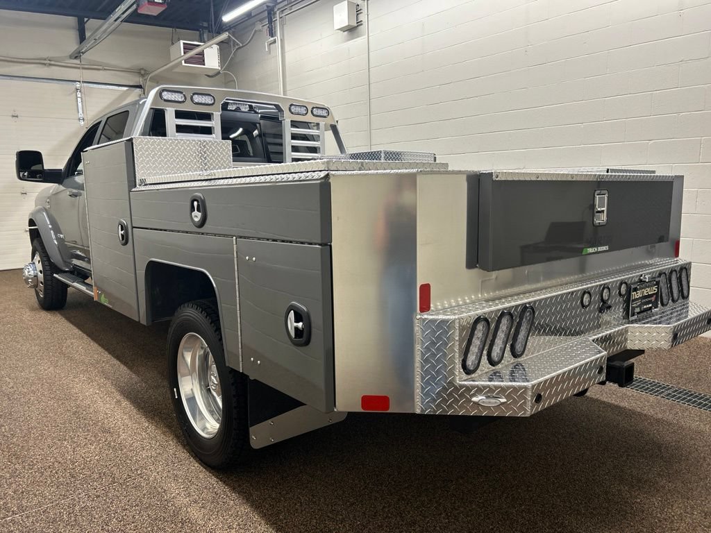 New 2026 RAM 4500 4x4 Crew Cab DRW w/ Laramie Trim Package image 4