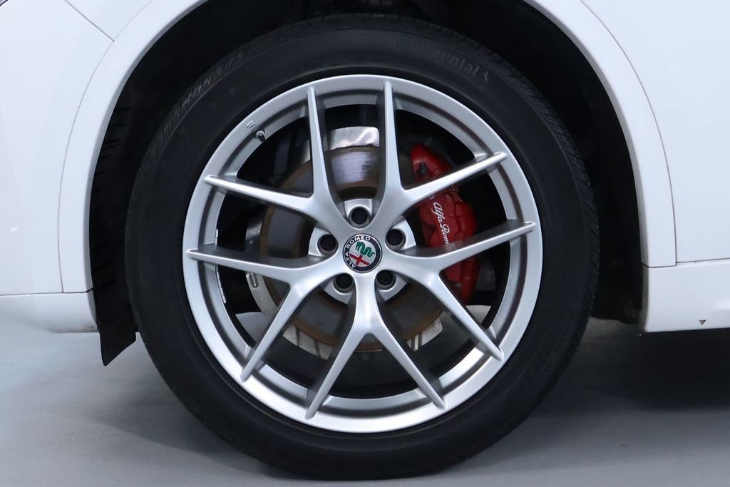 Used 2021 Alfa Romeo Stelvio Ti image 39