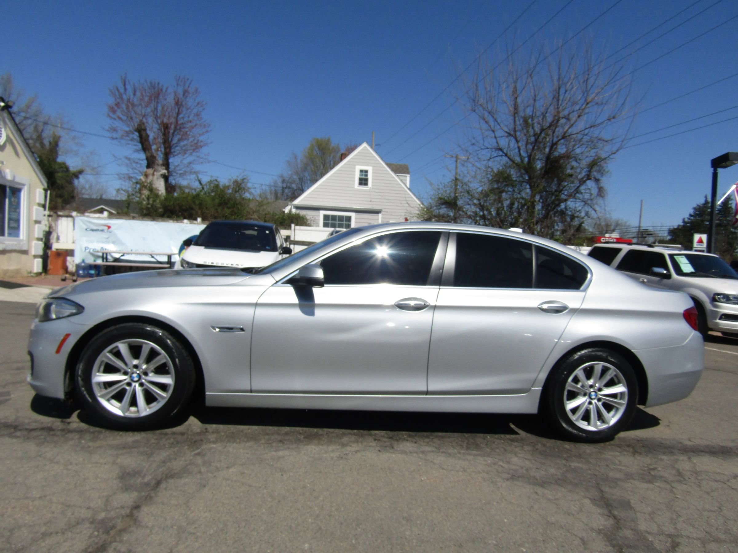 Used 2016 BMW 528i xDrive Sedan AWD/4WD image 4