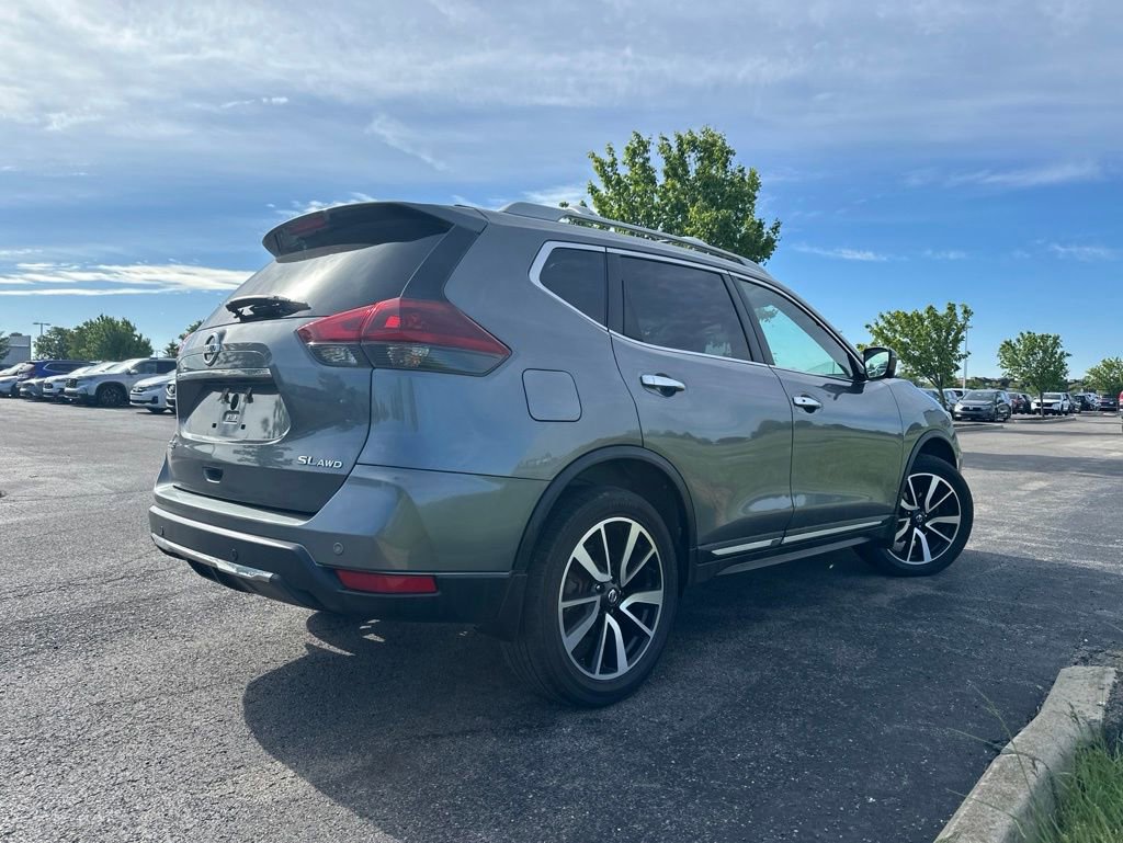 Used 2020 Nissan Rogue SL w/ Premium Package AWD/4WD image 12