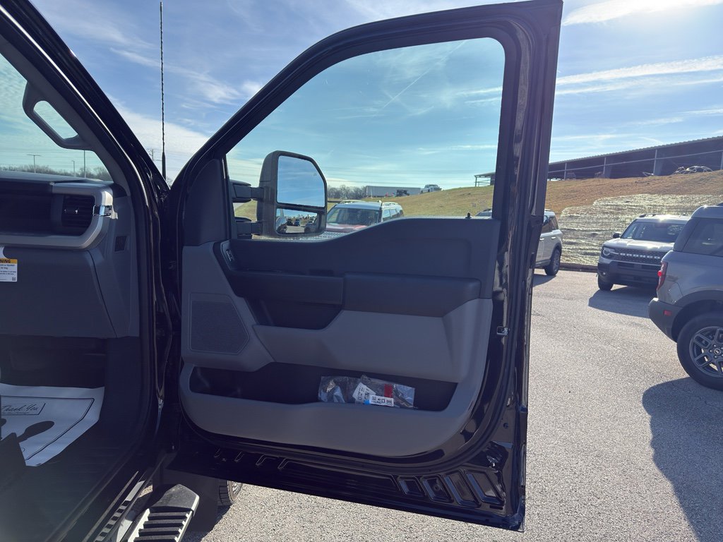 New 2026 Ford F450 XL w/ FX4 Off-Road Package image 14
