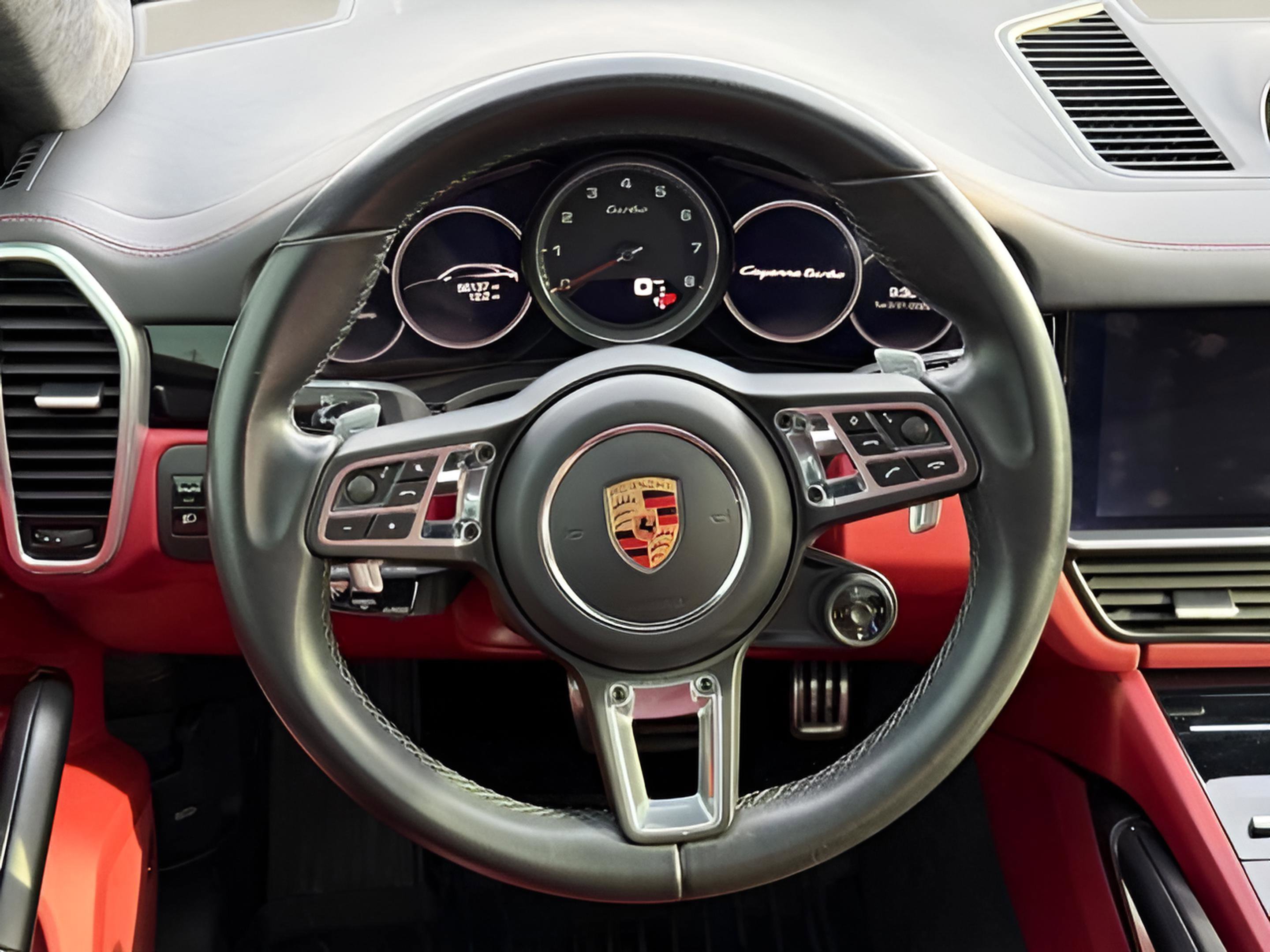 Used 2020 Porsche Cayenne Turbo AWD/4WD image 14
