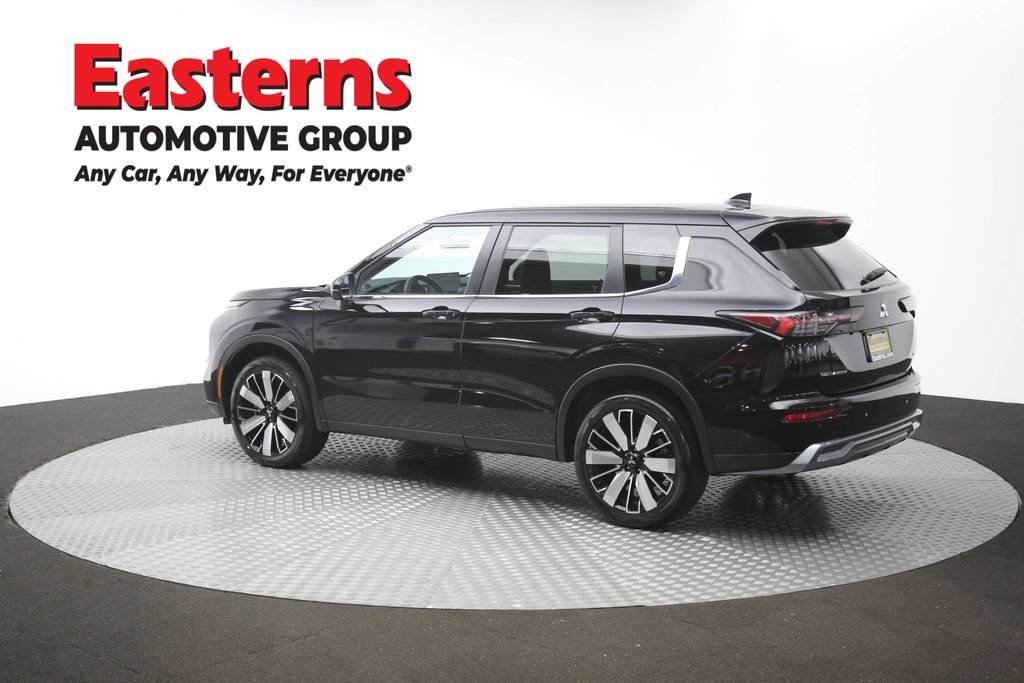 Used 2025 Mitsubishi Outlander SE AWD/4WD image 64