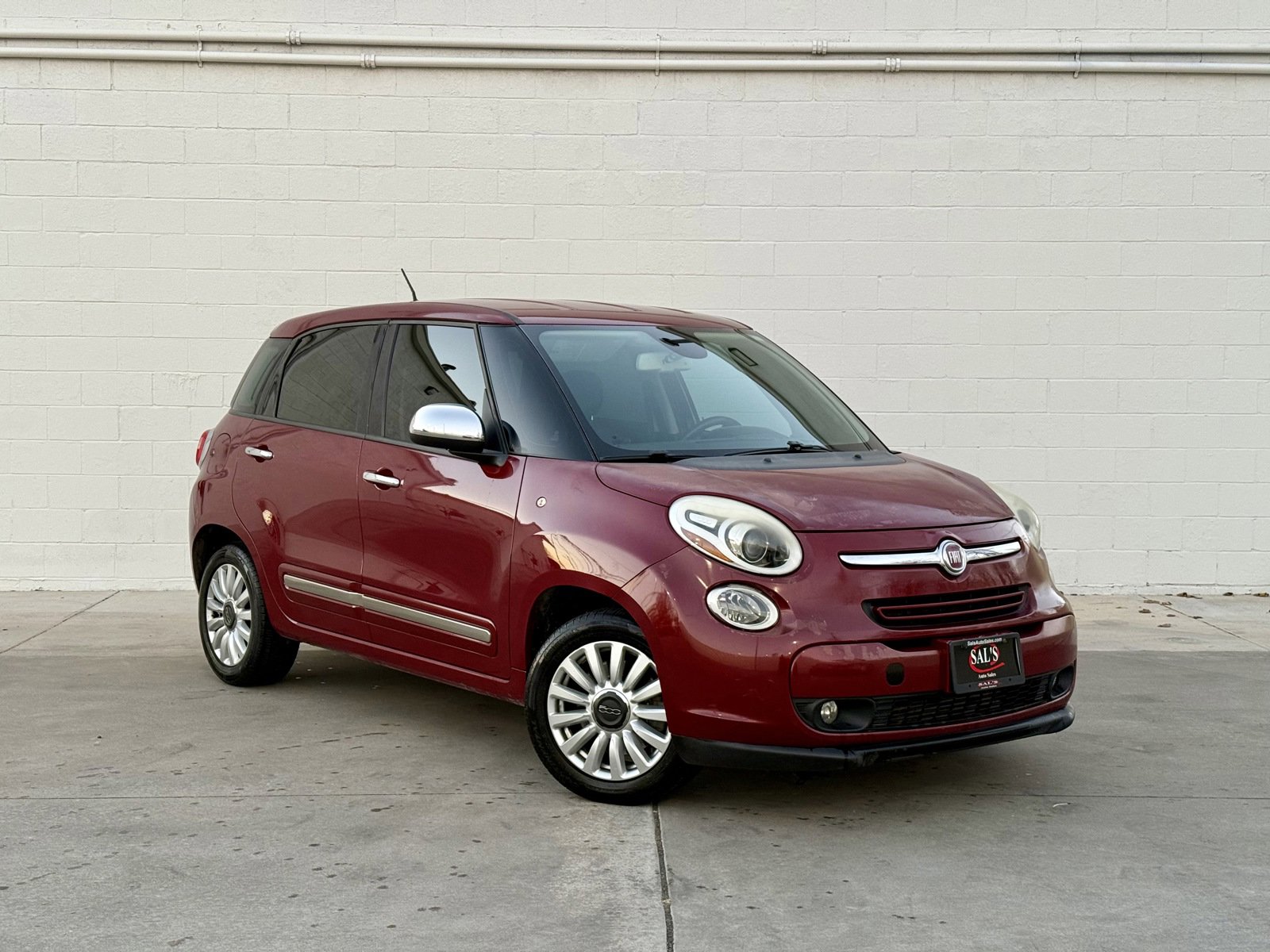Used 2014 FIAT 500L Lounge image 1