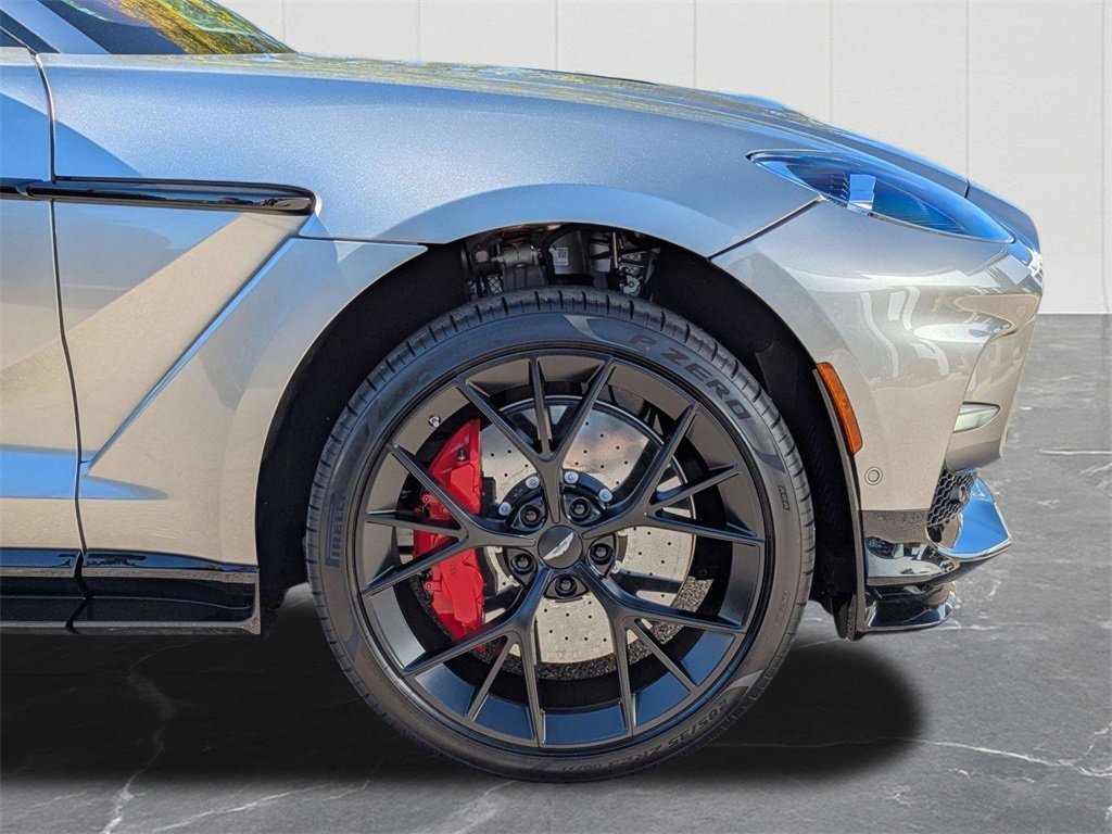 New 2025 Aston Martin DBX 707 image 12