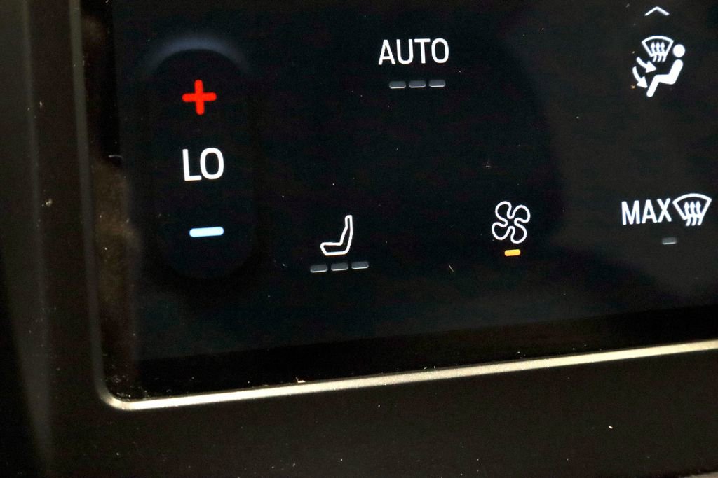 Certified 2024 Ford Edge SEL image 4