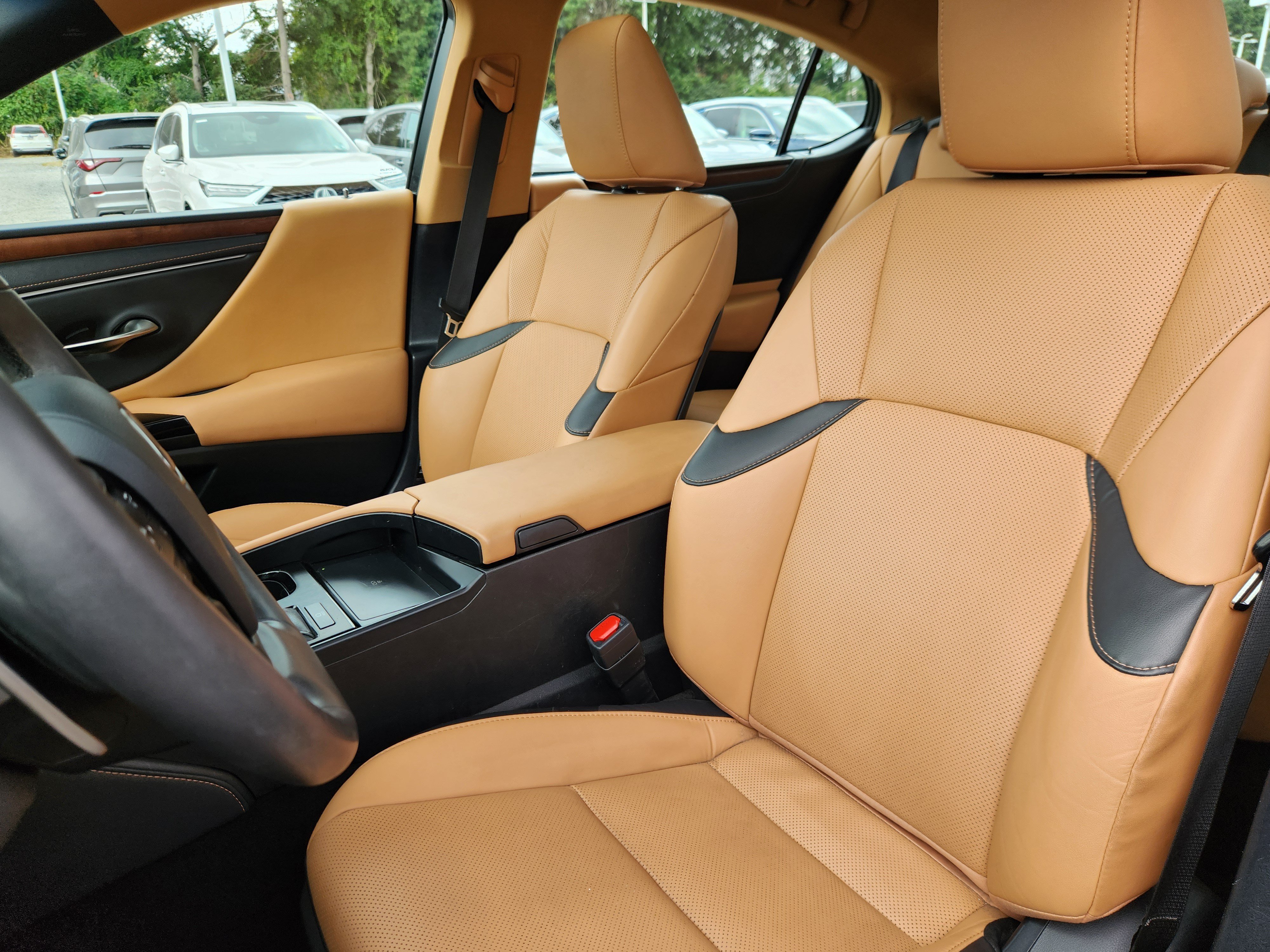 Used 2024 Lexus ES 350 w/ Premium Package FWD image 7