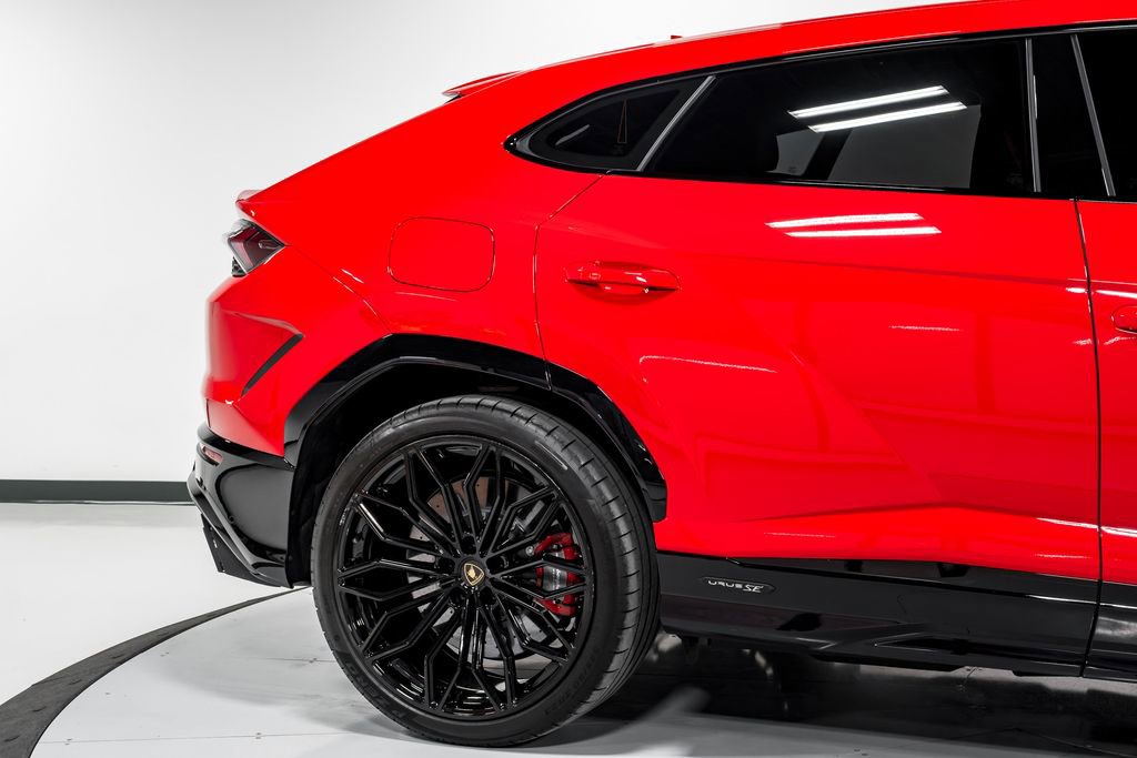 Used 2025 Lamborghini Urus SE AWD/4WD image 54