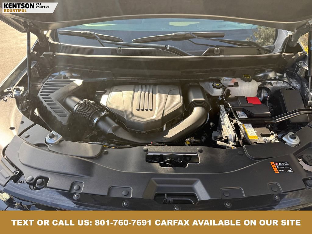 Used 2024 Chevrolet Traverse RS image 41