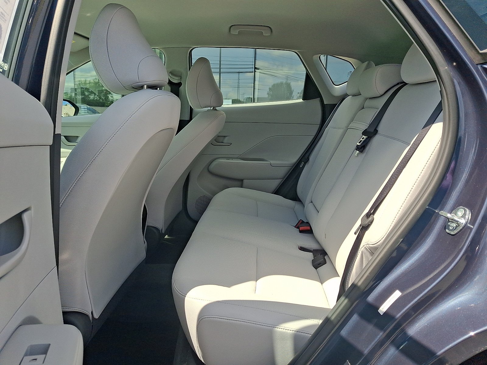 Certified 2025 Hyundai Kona SE AWD/4WD image 11