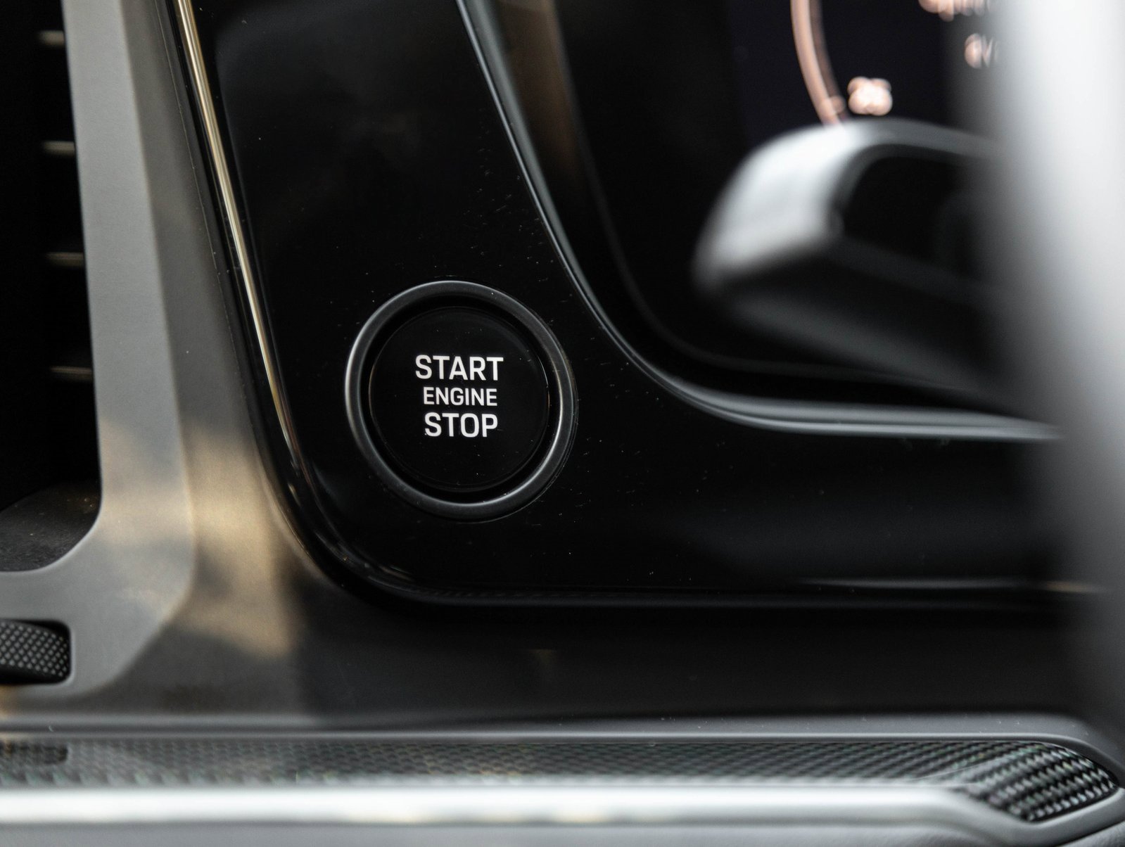 Used 2025 Porsche Cayenne Turbo image 17