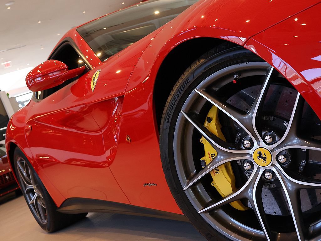 Certified 2014 Ferrari F12 Berlinetta RWD image 9