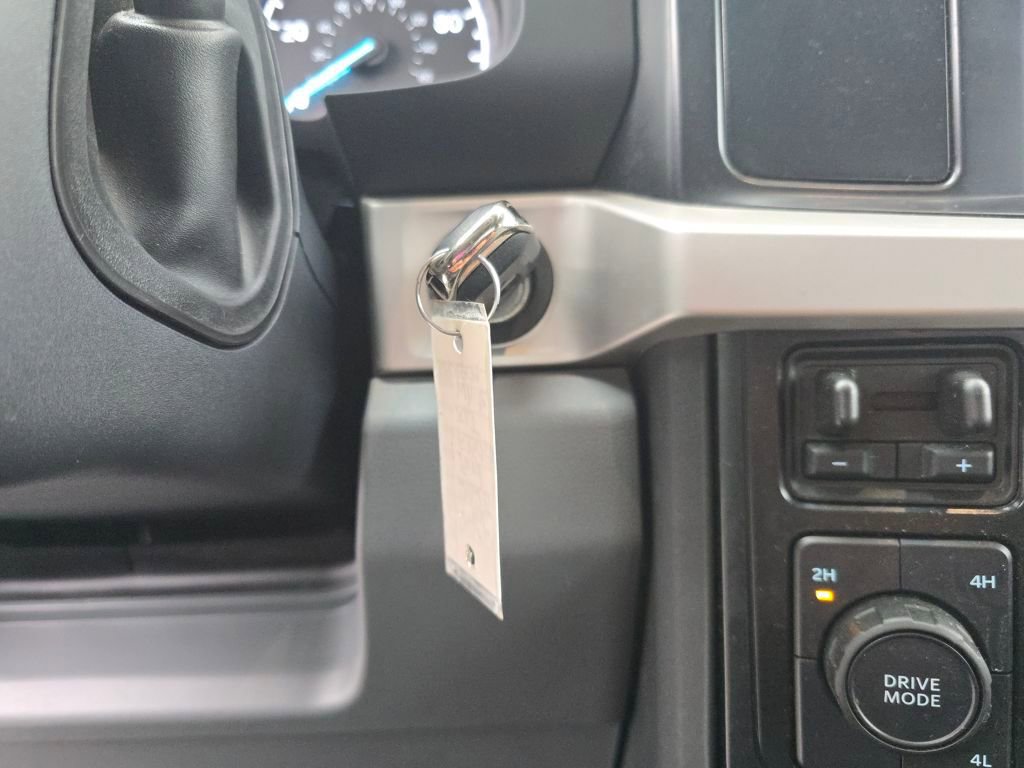 Used 2025 Ford F350 XLT image 29