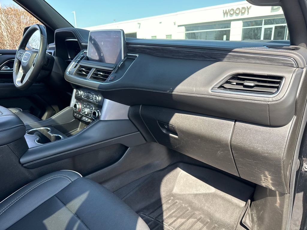 Used 2022 GMC Yukon XL SLT w/ SLT Premium Package image 44