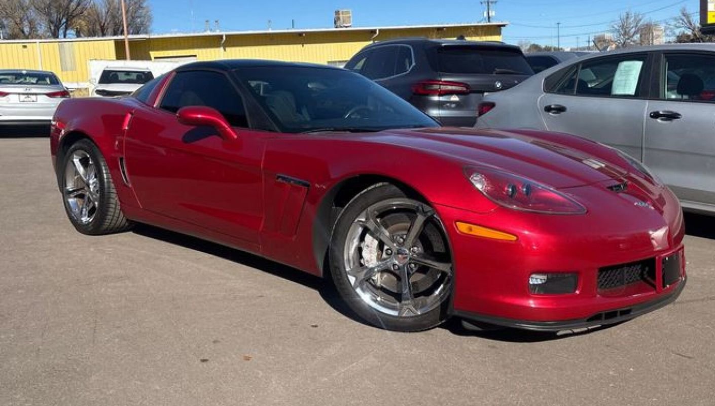 Used 2013 Chevrolet Corvette Grand Sport w/ 3LT Preferred Equipment Group image 1